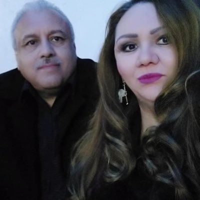De Hermosillo•ya no pienso mucho•2 left feet•amo la música•creo en las personas •helping gets me in trouble•leal hasta la madre