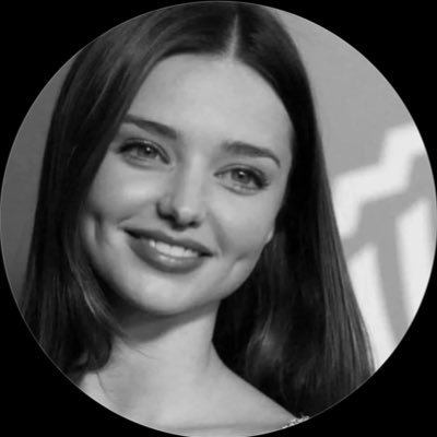 llirf9's profile picture. 