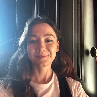 MerveOfficiel's profile picture. Transition to Web3 Bootcamp Learner @riseinweb3 | #RiseInWeb3