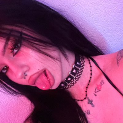 miy4khc's profile picture. 