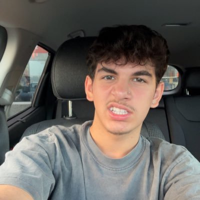 maxs_44's profile picture. hi