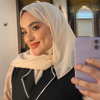 اخصائية نفسية وفنانة تشكيلية ، نشطة اكثر بحساباتي على انستجرام وتيك توك @artist_psy2