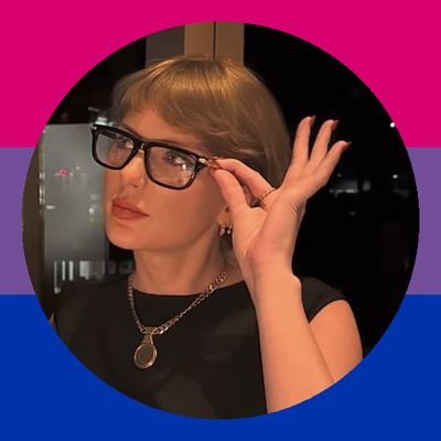 she/they | 19 | multi
professional dan and phil in halloween 2024 thinker