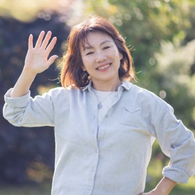 企画翻訳書に『タフティ』『78日トランサーフィン』『ハーバードの人生を変える授業』。ポジティブ心理学の通信コースも監修。著作に『まんがでわかる自己肯定感を高めるハーバード式ポジティブ心理学』 トランサーフィンやタフティのポイント、ポジティブ心理学の知恵をつぶやきます。最近、YouTubeも始めました!^ ^