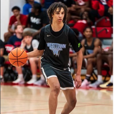 Rowanphillips_'s profile picture. 6’6 CG 2028  Westtown | team final eybl IG: rowanphillips_