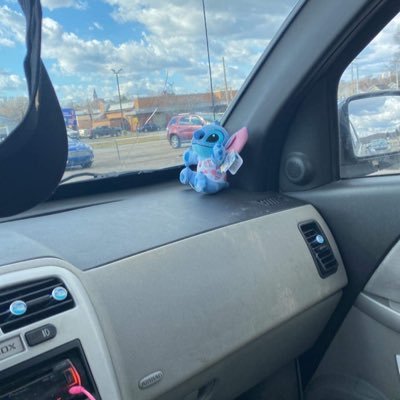 deebrook21's profile picture. 