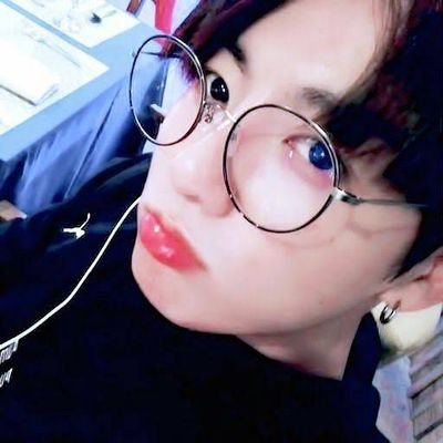 bangtanxzzs's profile picture. ♥︎  ⭑  𝔅  ﹕𓏲  𝗯𝗮𝗻𝗴𝗍𐐼𝗇  𝗯𐐫۫𝘆𝗌  단   ˖ ࣪  ‹                 
୨୧𝑶𝒏𝒍𝒚 𝑨𝒓𝒎𝒚 ও 𝒐𝑡𝟕.