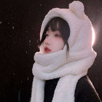 9PIpt7i8RvFX446's profile picture. 