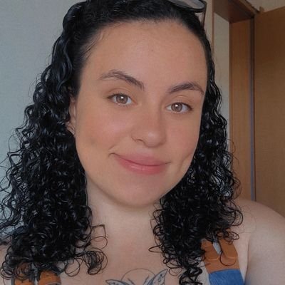 Nóis enverga mas não quebra|| 20y || tec. enfermagem 
mamãe da Liz 🤰🏻💜