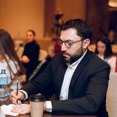 LucasMicha42615's profile picture. My name is Dr 🧑‍🔬 Lucas Michael

Always be happy 😊😊