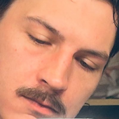 microsilinex's profile picture. . 弱ります