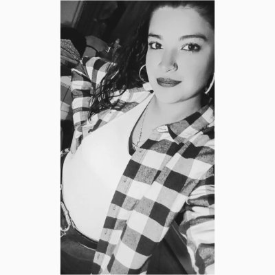 25 años✨💫👸
                                                                                          Aries.
DMI.
 ⭐⭐⭐.