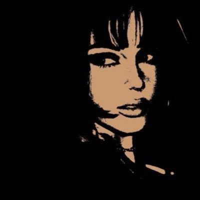 أرقُبُ ميعادي مع القمَرِ ياساحرَ الموج والشُطآن والجُزرِ. #backstreetboys @iamlp #eminem