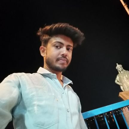 RanjeetLodhi97's profile picture. इ हैँ हम,  हम से ज्यादा नेक इन्सान इस धरती पे कहीं नहीं मिलेगा आपको. सच्चाई तो हमरा दूसरा नाम है, और भरोसा हमरा काम. दादी कसम!!!😊 😊