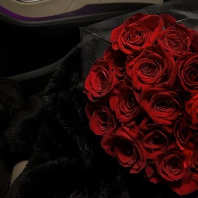 You crave meaningful discussions, an exciting night out, or simply a few hours to escape from reality, I’m your girl 🌺.