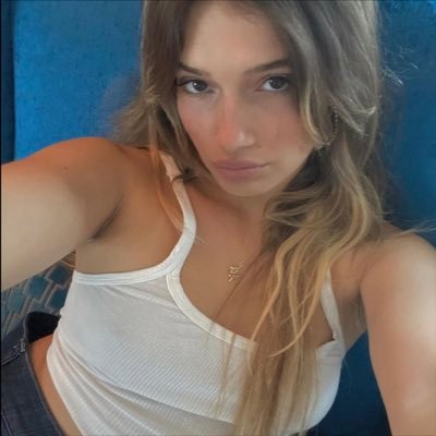 sny6r's profile picture. Snyder’s official e-diary 🧘🏻‍♀️ ed recovery