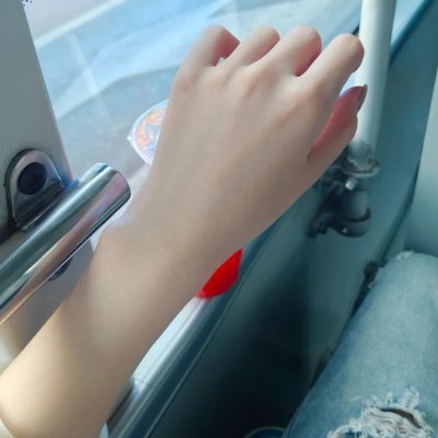 agnes10274's profile picture. Persist in hardship and struggle when you are tired.