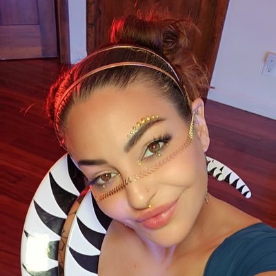 I’m not a one-in-a-million kind of girl. I’m a once-in-a-lifetime kind of woman.🧚🏻♀️
