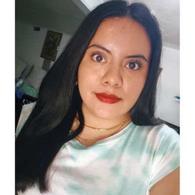 BrenMuiz's profile picture. Con sus ojitos el paraíso es seguro.