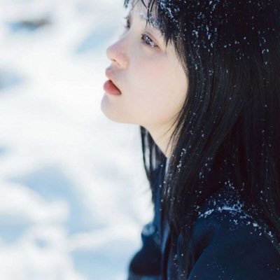 2tH2O5YR4x3Mf's profile picture. 一個人感覺孤獨寂寞 希望有喜歡我的寶寶能陪伴