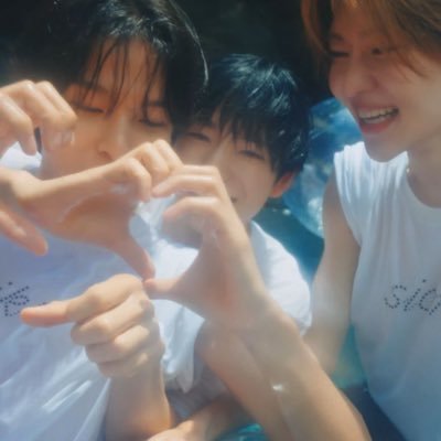 multi | have a good day🦦