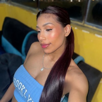 Melissa_b_a's profile picture. en trance...