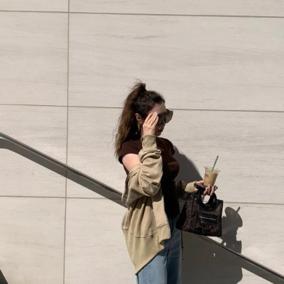 Rafacsowers's profile picture. 👗 Fashion Designer | ✨ High-End Minimalist & Stylish Ready-to-Wear | ✈️ Travel Deals | 🌿 Hiking | 🏋️‍♀️ Gym | 🎾 Tennis | ⛳ Golf | 🇺🇸 MAGA for life