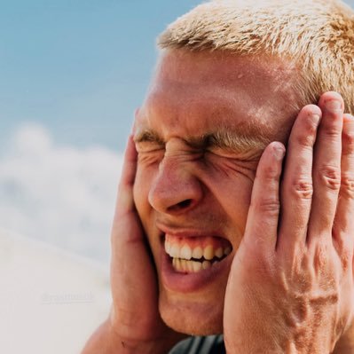 alex_la1899's profile picture. Mitglied @Eintracht #SGE ⚽🦅 #Patriots 🏈
#Celtics🏀☘️