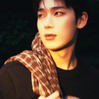 xeo (@hooniesauruss) 's Twitter Profile