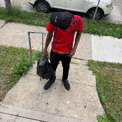 IM IN MKE,YES I GO CRAZY I REAL LIFE SUCK THE SOUL OUTTA NIGGAS NBS,I ONLY FW LOW NIGGAS,I BE CASHING TOO,tap in if you in MILWAUKEE in you tryin make some pape