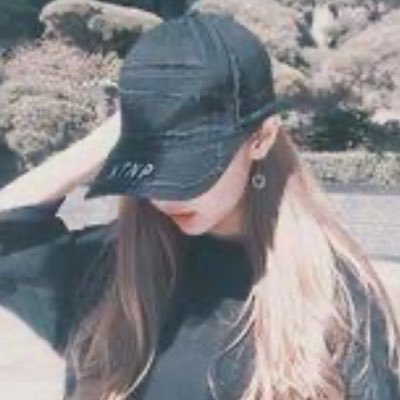 ✨AI ・ChatGPTの魔法をSNSマーケティングに✨| 最新トレンドから実践ノウハウまで 📝| 結果が出る副業の秘訣をあなたに届けます🎁|未経験初心者🔰でもOK| あなたの人生変えてみせます👍