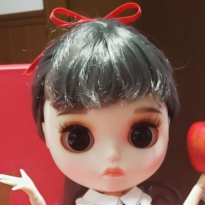 ドールハウスや雑貨を作成してます♪
　京都・大原「猫猫寺(にゃんにゃんじ)」さんにて販売中
興味ある方はぜひ♥
アニメとホラーと甘いもの好き❤
のんびり、まったり～♪