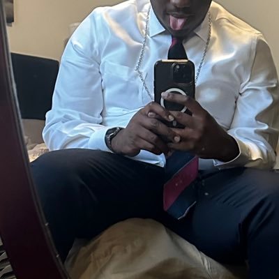 thebaptifarianx's profile picture. just here for a good time while I’m in grad school