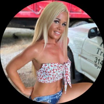 Demet__bitane's profile picture. Hi sugga this is my backup for @nikkibi22😻! I’m a Top 0.9% Country Milf Creator on Onlyfans! Cine find out why sugga🍍🥰🤗