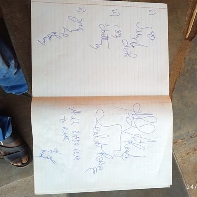 rwizah's profile picture. The PolymathicaPolyhisto