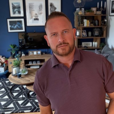 Work in TV 📺 Line Producer on Celeb Juice, Apprentice, Emily Atack Show, & many more! Dog Dad 🐶 Always be kind. Pay it Forward