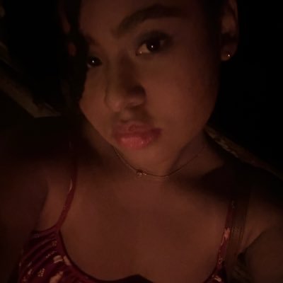 aitovic_'s profile picture. transforme os meus tweets em um livro