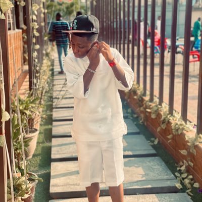 GreatestIf81866's profile picture. A skater, fashion influencer,software engineer,and also a music 🎶 addict