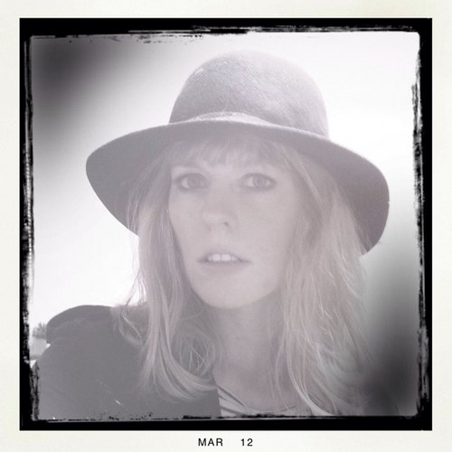 kimbostyle's profile picture. Freelance fashion stylist