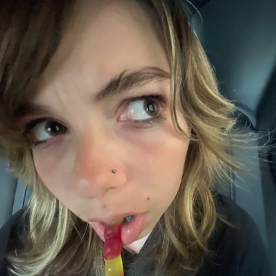 eartwormsticky's profile picture. 