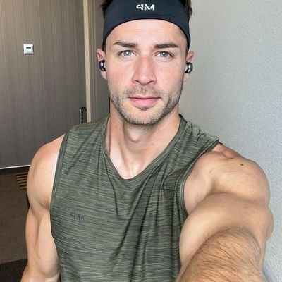 CalbertKat76491's profile picture. 