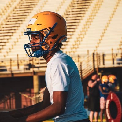 Student athlete 📚(QB1)(3.0GPA)5’10#sophomore #class of 2028 West Mifflin high school