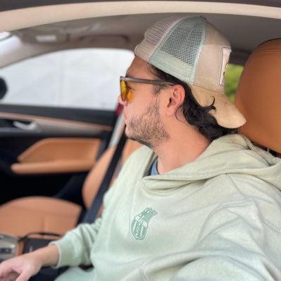 armandosoy10's profile picture.