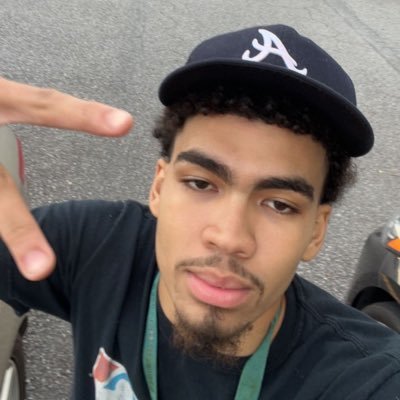 uncleshmurda31's profile picture. Aurora Studios, Skills Graphics | Motion Graphics | AI/ML | Frontend| Full Stack Web Dev | DevOps | AWS | GCP. Providing solutions worldwide!