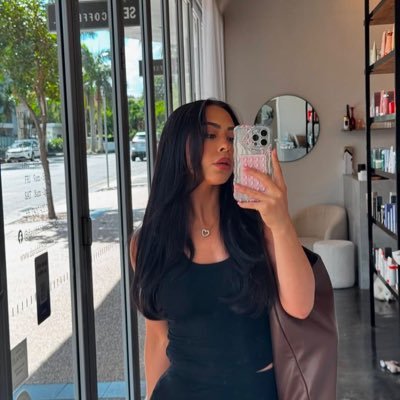 Hii besties, welcome 💘🙋♀️ mummy, wifey, Business owner Co founder@SSKIN
