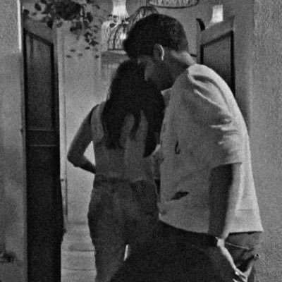 hugivzashit06's profile picture. inse kuch hota hi nhi hai💍 @kkundra @itsmetejasswi