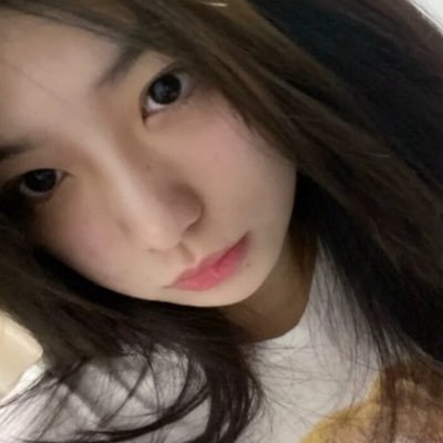 8x9Y1rQ84Aitw89's profile picture. 