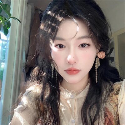 E5Sj8jZ17y1vbqS's profile picture. 