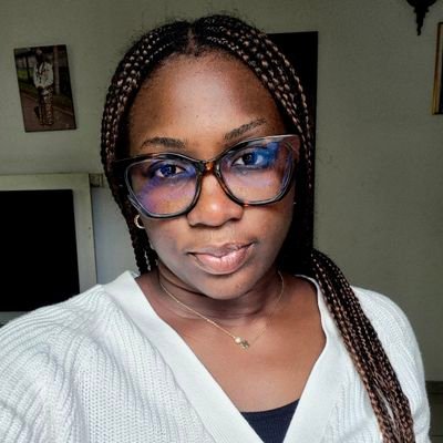 Ta spécialiste en fumage 🤭 avec @Ofumoir je te propose plusieurs variétés de viandes fumées au Cameroun 🇨🇲 et ailleurs 🌍