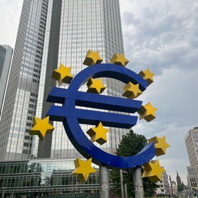 リーマンショック後から株式投資を始めた東京在住のサラリーマン投資家です。FANG+、S&P500の投資信託をメインにサテライトで米国グロース保有。日本株は少額でトレードしてます。